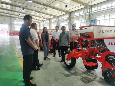 東北農(nóng)業(yè)大學(xué)副校長(zhǎng)陳慶山帶隊(duì)赴北安市開展農(nóng)機(jī)裝備產(chǎn)學(xué)研調(diào)研